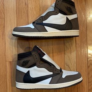 Air Jordan 1 Travis Scott